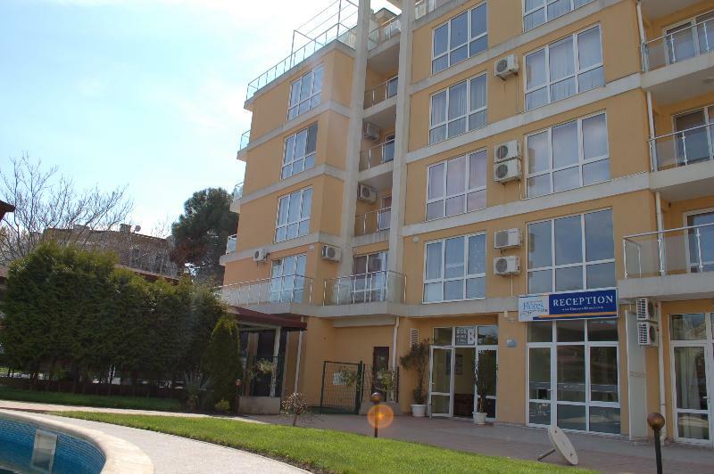 סאני ביץ' Flores Park מראה חיצוני תמונה