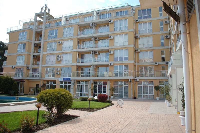 סאני ביץ' Flores Park מראה חיצוני תמונה